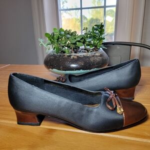 Soft Style by Hush Puppies Low Heel Loafers - Size 8